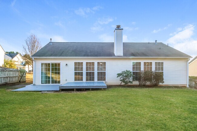 Building Photo - Spacious 3 Bedroom Home in Simpsonville, SC