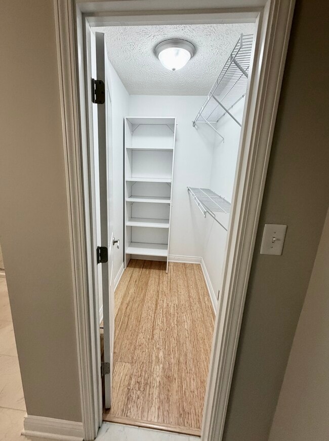 Building Photo - 10409 Barmore Ave