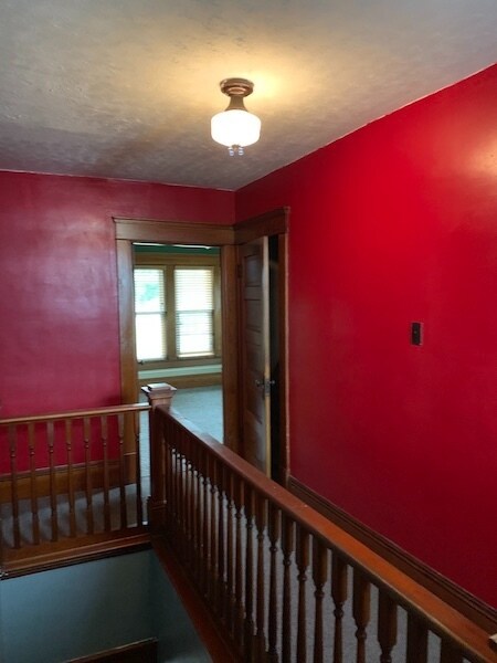 Building Photo - Beautiful Shelby Farm House