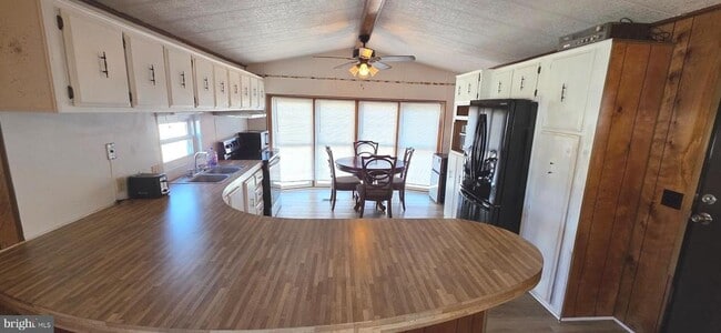 Building Photo - 45 High Wind Ln