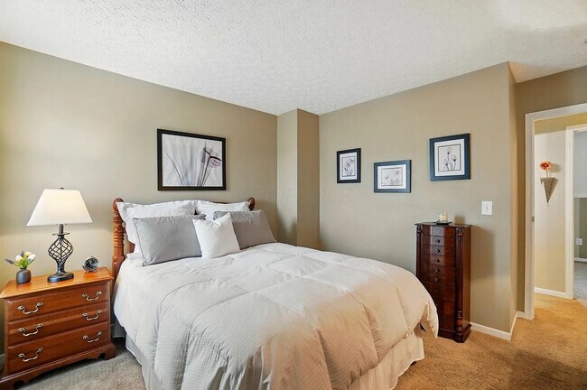 Building Photo - 1630 Holland Dr