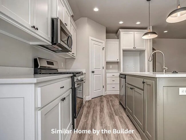 Building Photo - Brand-New 4-Bed Mustang Home w/ 2-Car Garage!