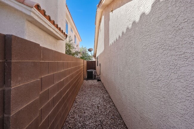 Building Photo - Single Story 3 Bedroom West Las Vegas Home