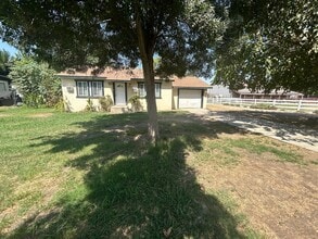 Building Photo - Charming 2 bedroom in the Heart of Armona