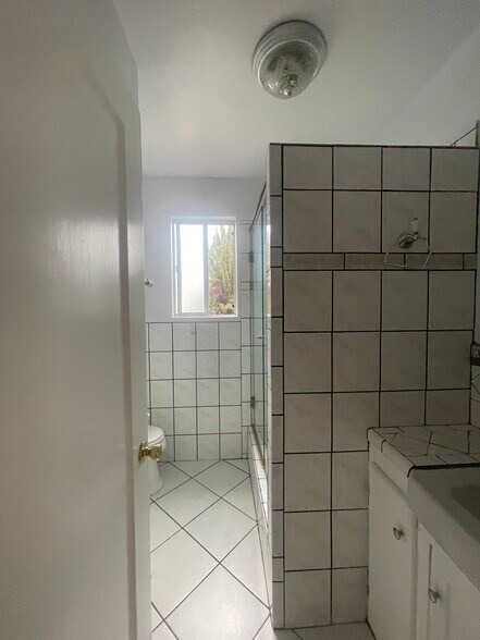 Building Photo - 3554 Arroyo Seco Ave