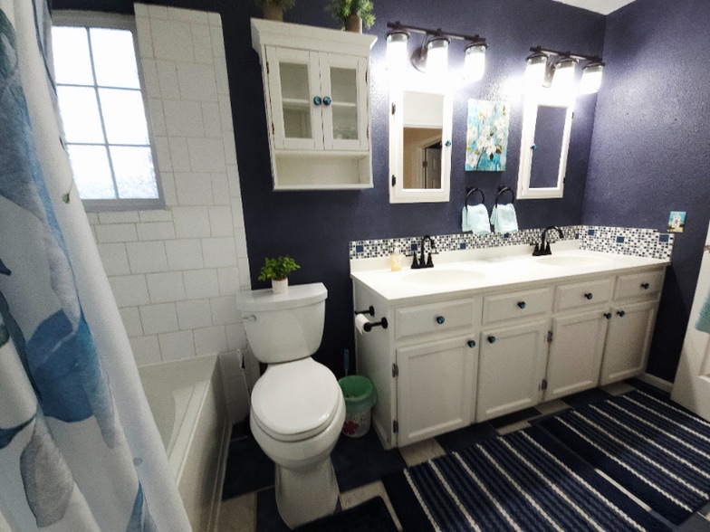 Building Photo - 20511 E 45th Ave