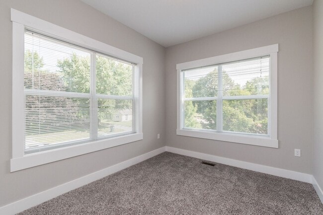 Building Photo - 307 Washington Ave