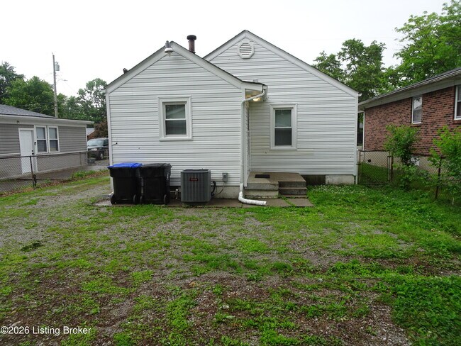 Building Photo - 226 Downes Ln