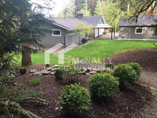 Building Photo - 3 bedroom Craftsman Home near Narrows & Uptown