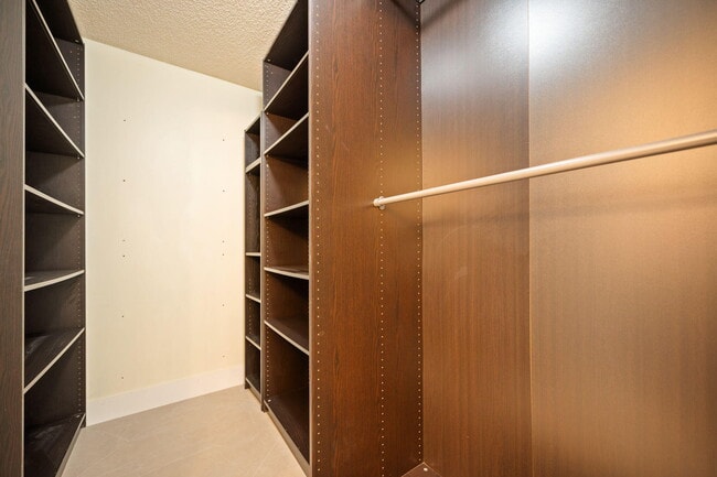 Building Photo - 13400 NW 5th Ct