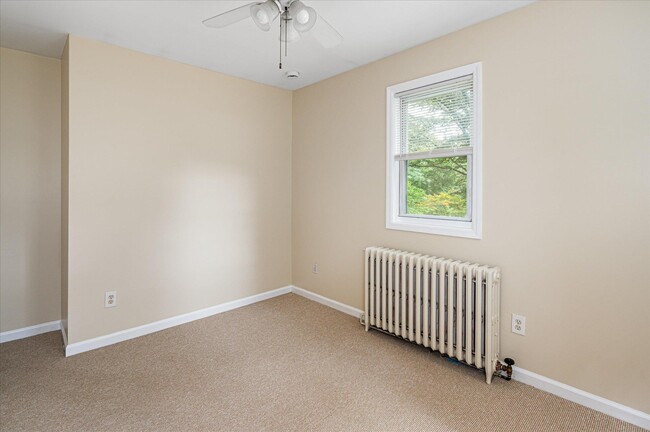 Building Photo - 2 Congdon Ln
