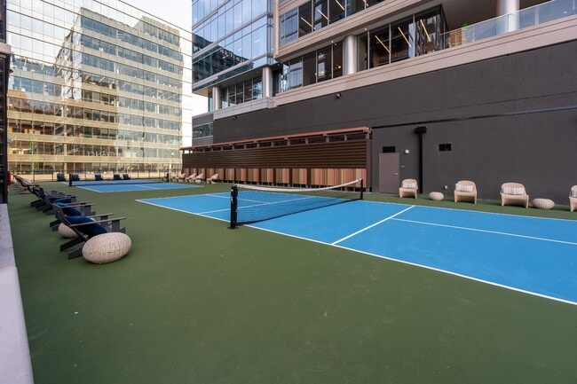 Building Photo - Welcome to your new home! Luxury 1BE1BA condo at the Pullman Gulch Union in the center of Nashvil...