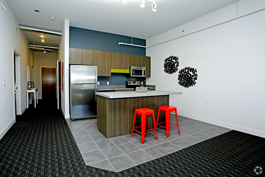 Arbor Lofts Southfield, MI 20300 Civic Center Dr Southfield MI