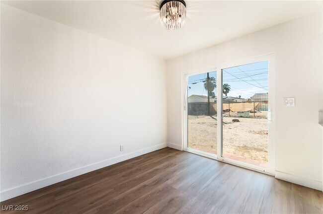 Building Photo - 1648 J St