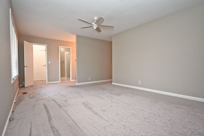 Building Photo - $3,950 -- STUNNING 4B/2BTH HOME IN BRIAR H...
