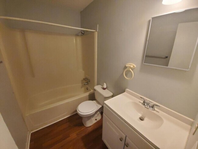 Building Photo - 1129 Conley St