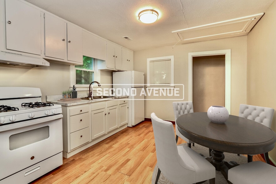 Building Photo - 3746 Kahlert Ave