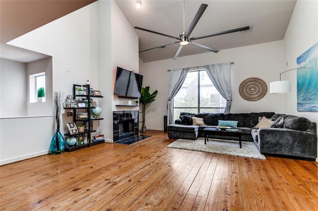 Building Photo - 3809 San Jacinto St