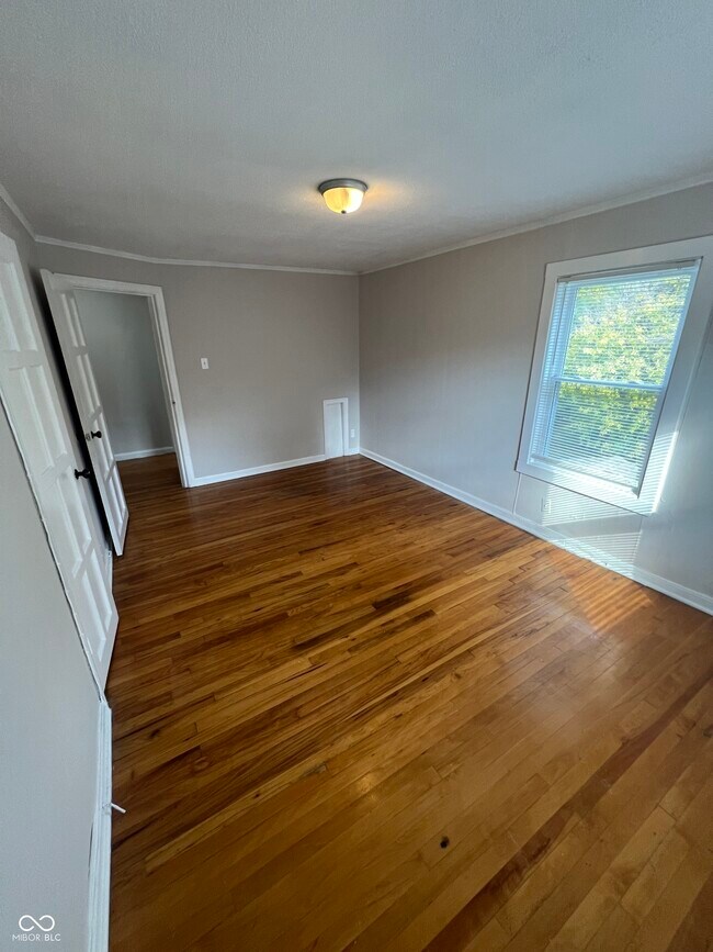 Building Photo - 6967 N College Ave