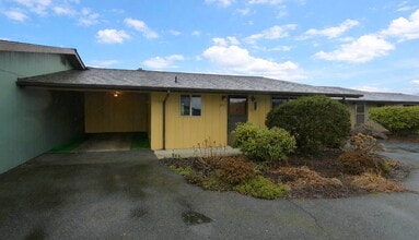 Building Photo - 1 bed 1 bath condo in 55+ community: ALL Utilities included!