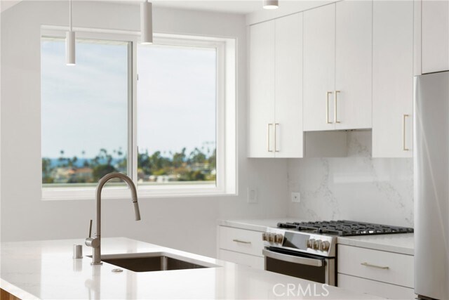 Building Photo - 400 Loma Terrace