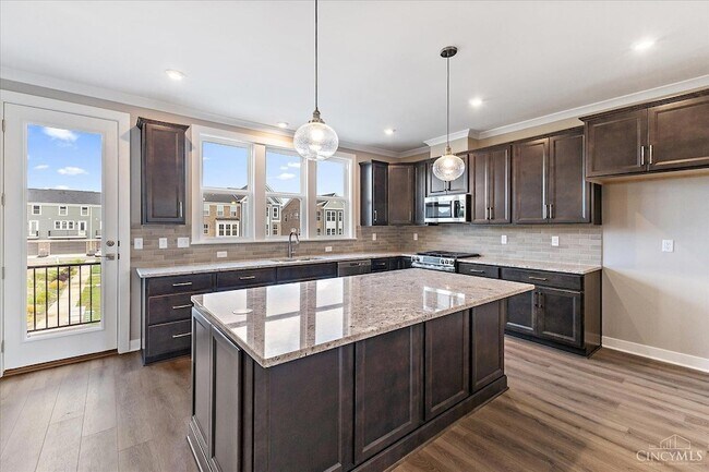 Building Photo - 7254 Otley Dr
