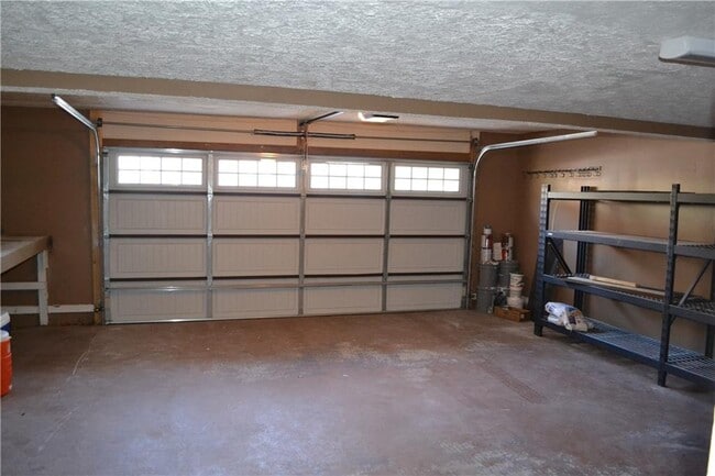 Building Photo - 2849 Arendel Dr