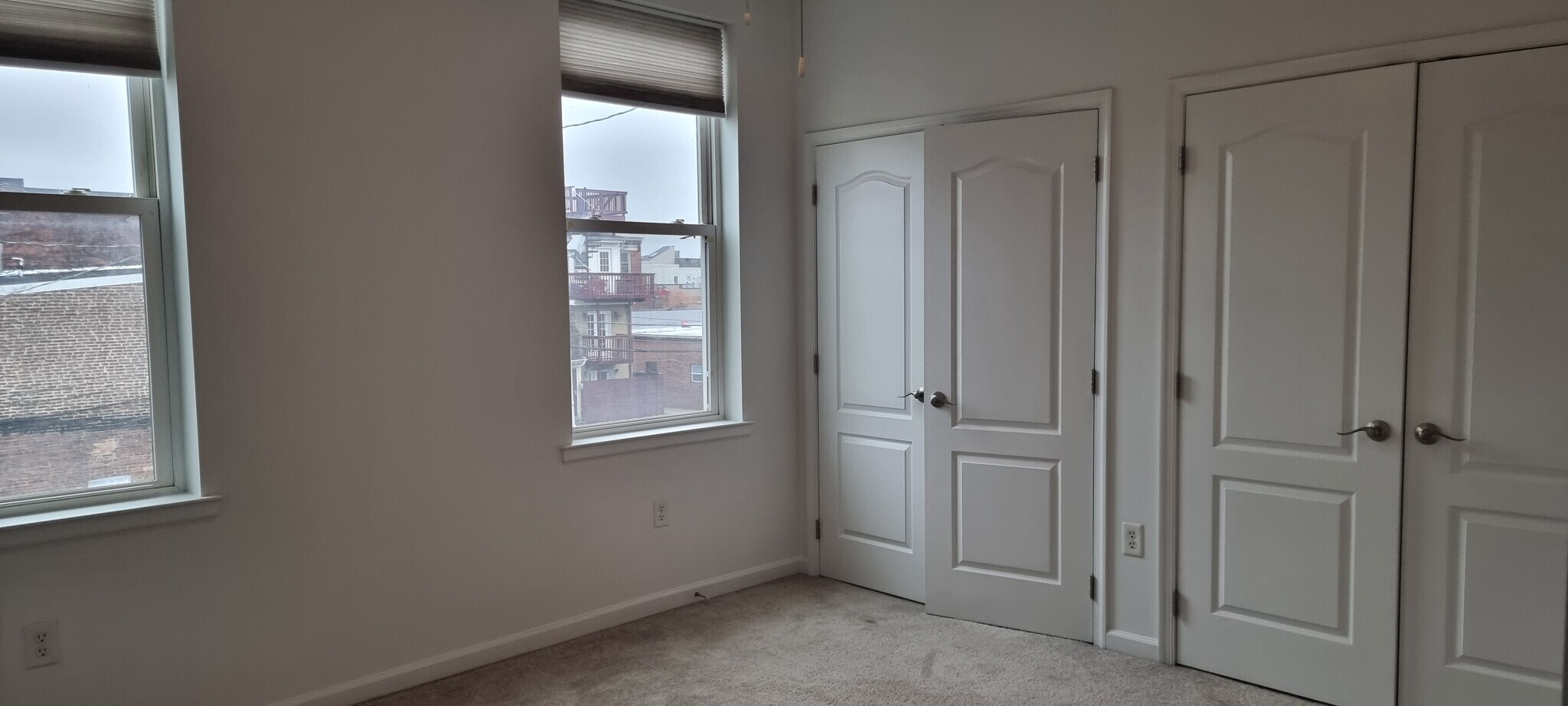 Building Photo - 1118 S Charles St