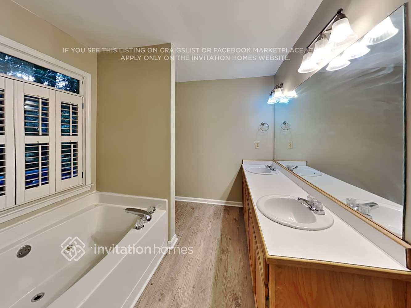 Building Photo - 2123 Amherst Trail SE