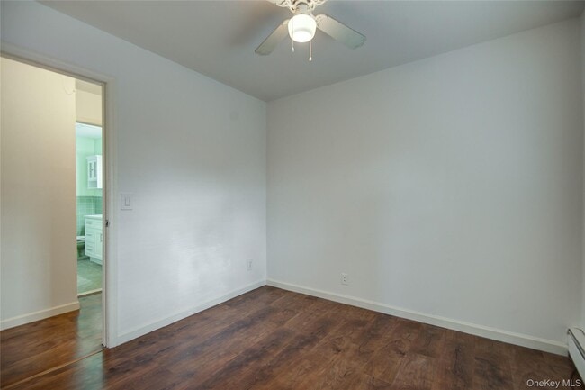 Building Photo - 54 5th Ave