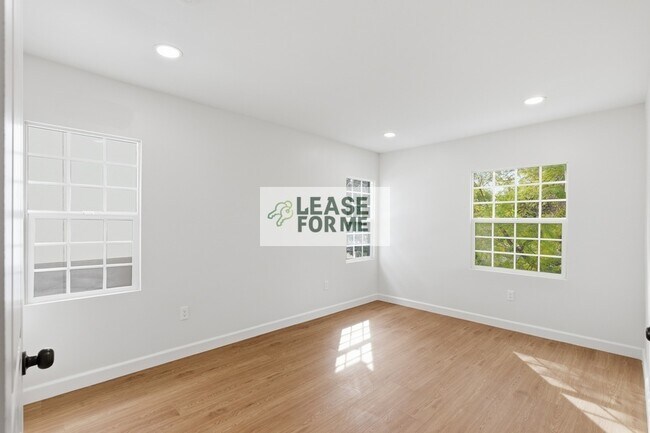 Building Photo - 5953 Guthrie Ave