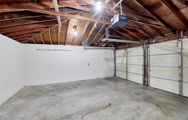 Building Photo - 815 Montmartre Ct