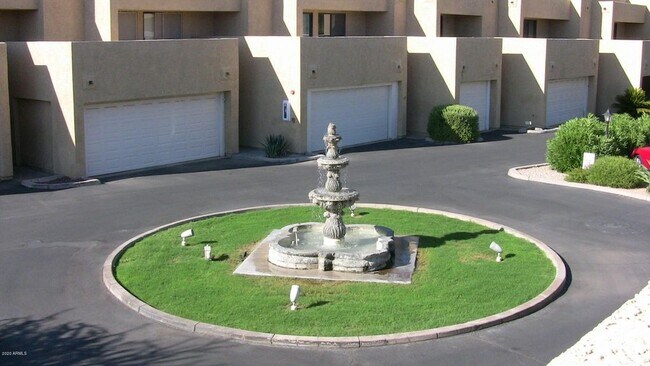 Building Photo - 3030 N Hayden Rd