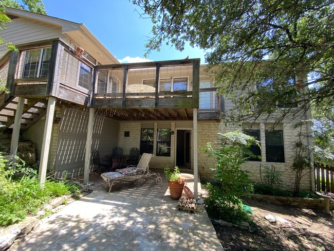 Building Photo - 5943 Cape Coral Dr