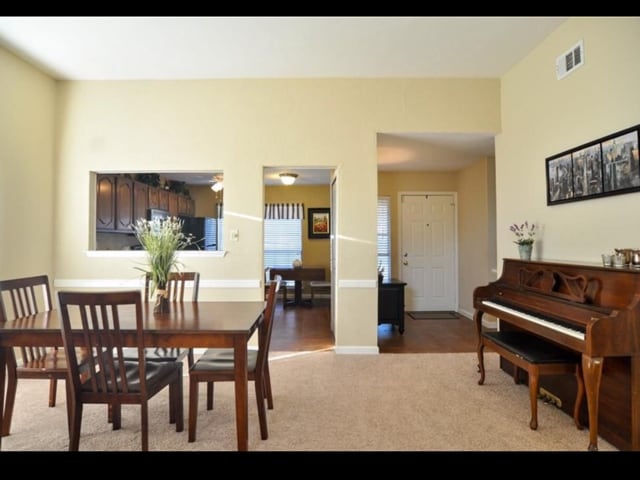 Building Photo - 1620 Fannin Cir
