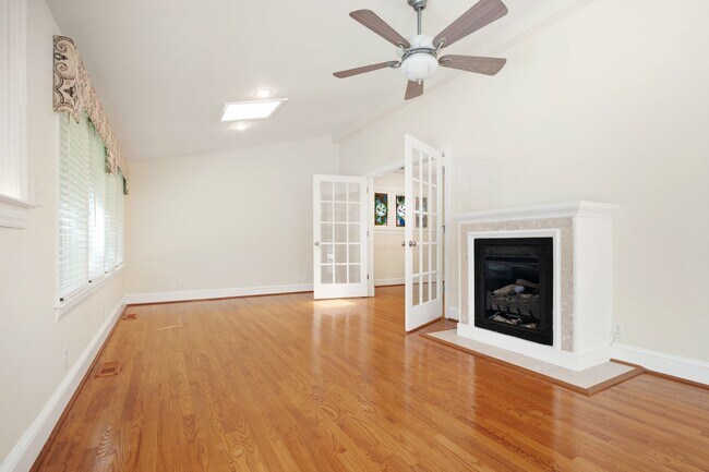 Building Photo - Breathtaking Classic Estate in Falls of New Hope