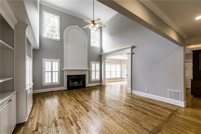 Building Photo - 775 Cooper Farm Way