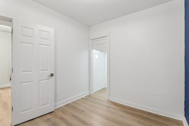 Building Photo - 8807 S Lowe Ave