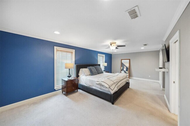 Building Photo - 624 Augusta Dr