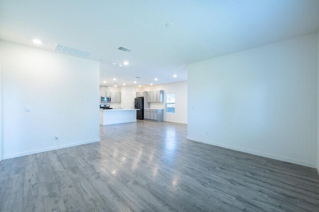 Building Photo - 2057 Skipper Cv Wy