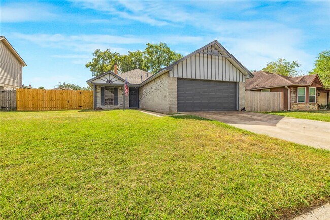 Primary Photo - 12223 White River Dr