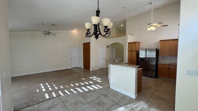 Building Photo - Upscale Executive Living