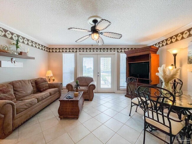 Building Photo - 13500 Sandy Key Dr