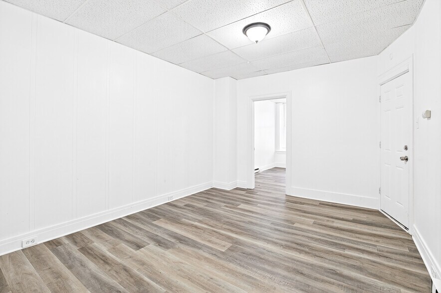Building Photo - 919 Mifflin St