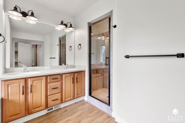 Building Photo - 4 Bedroom | 2.5 Bathroom | Garage - Conven...