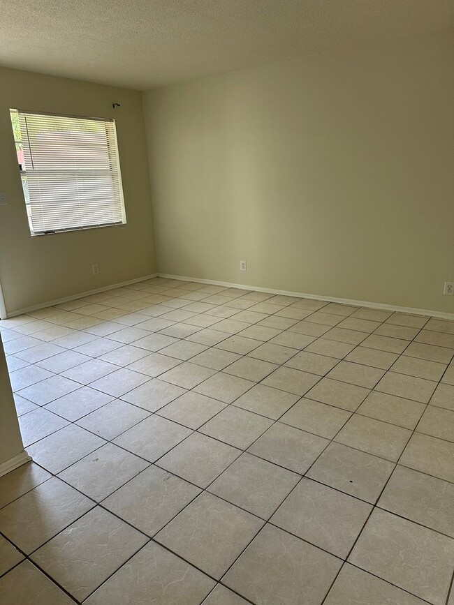 Building Photo - 1 bed 1 bath