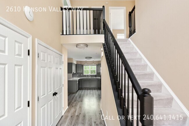 Building Photo - 2610 Henson Valley Way