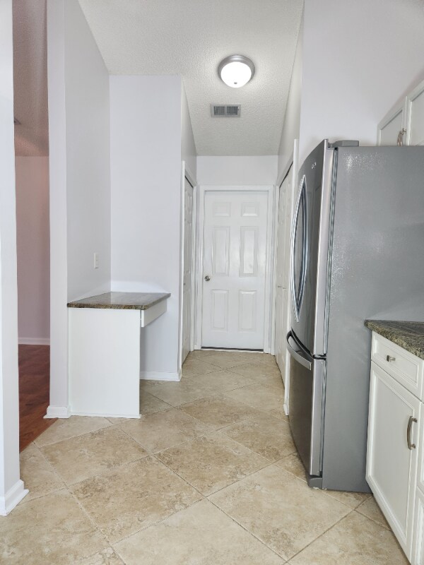 Building Photo - 505 White Hawk Ct