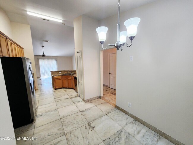 Building Photo - 6504 Crimson Leaf Ln