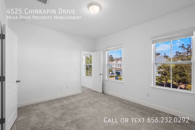 Building Photo - 4525 Chinkapin Dr